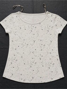 Celestial Moon Print Tee Size M 🌙